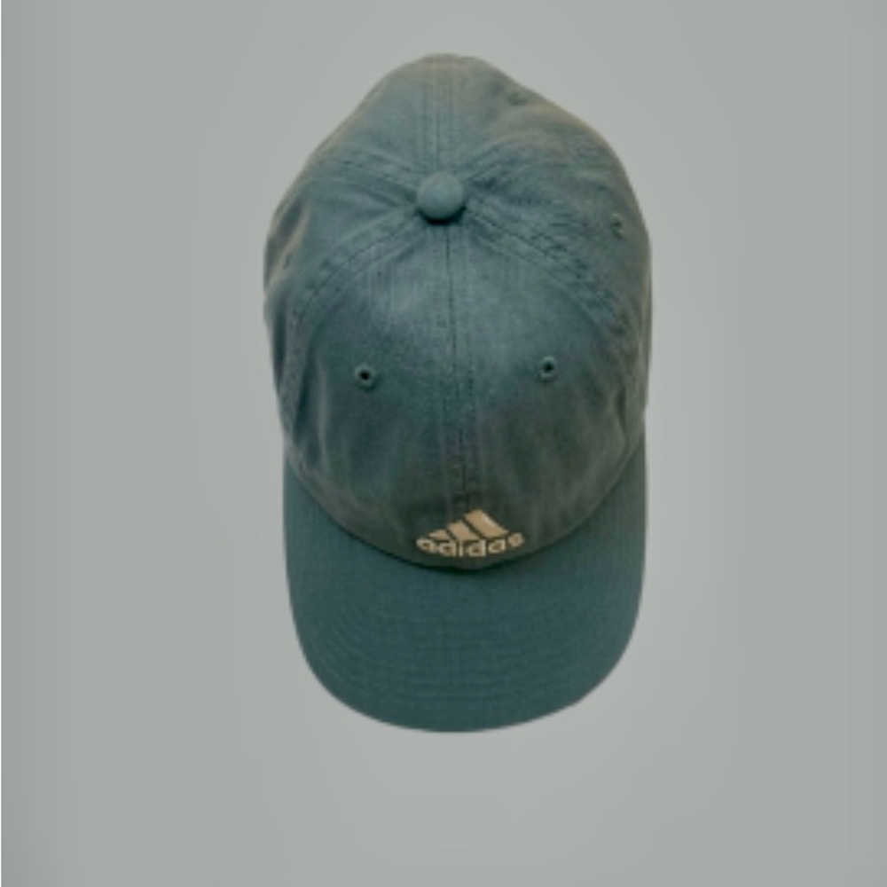 Women’s green Adidas Saturdayy 2.0 hat